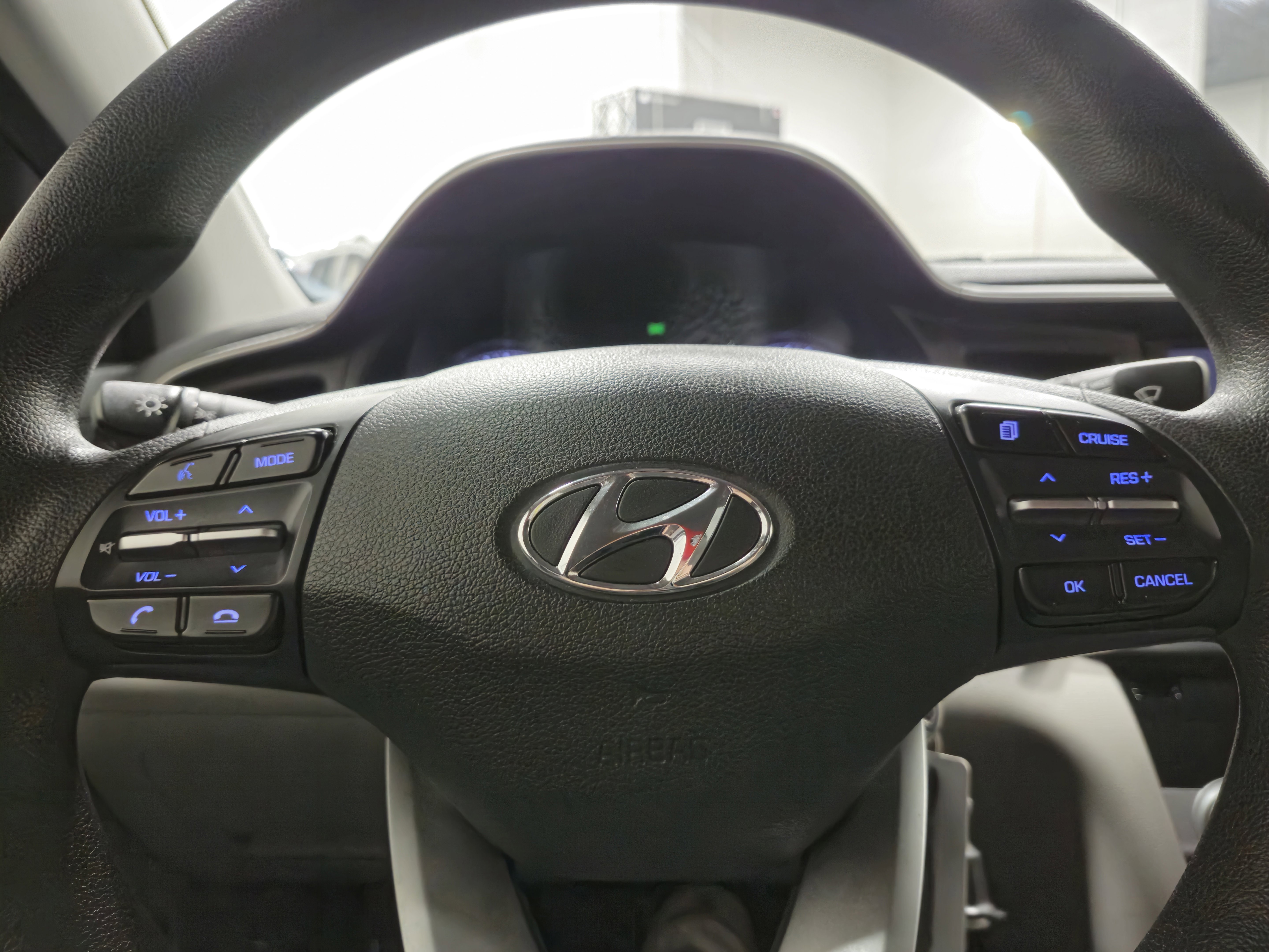 Used 2020 Hyundai Elantra SEL image 23