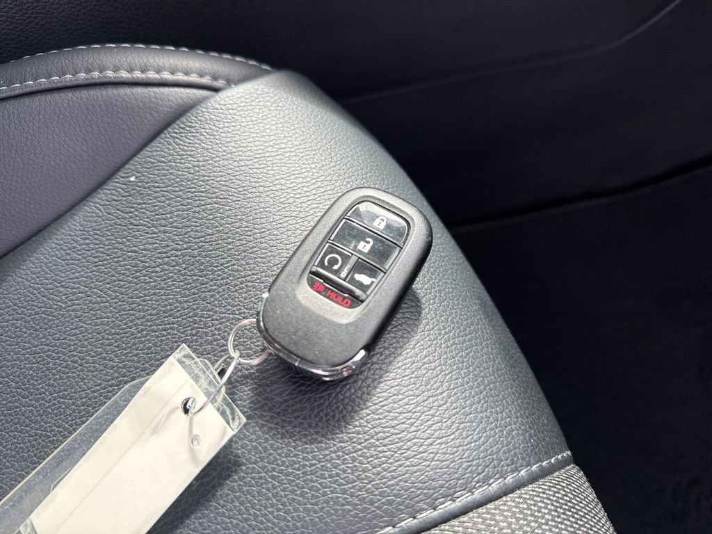 Certified 2025 Honda Pilot EX-L image 40