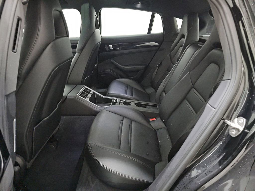 Used 2023 Porsche Panamera 4 image 6
