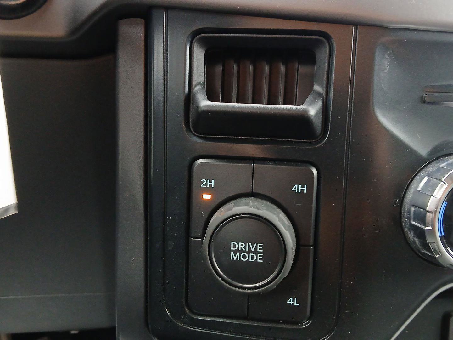 Used 2025 Ford F150 XLT w/ Equipment Group 301A Standard image 21