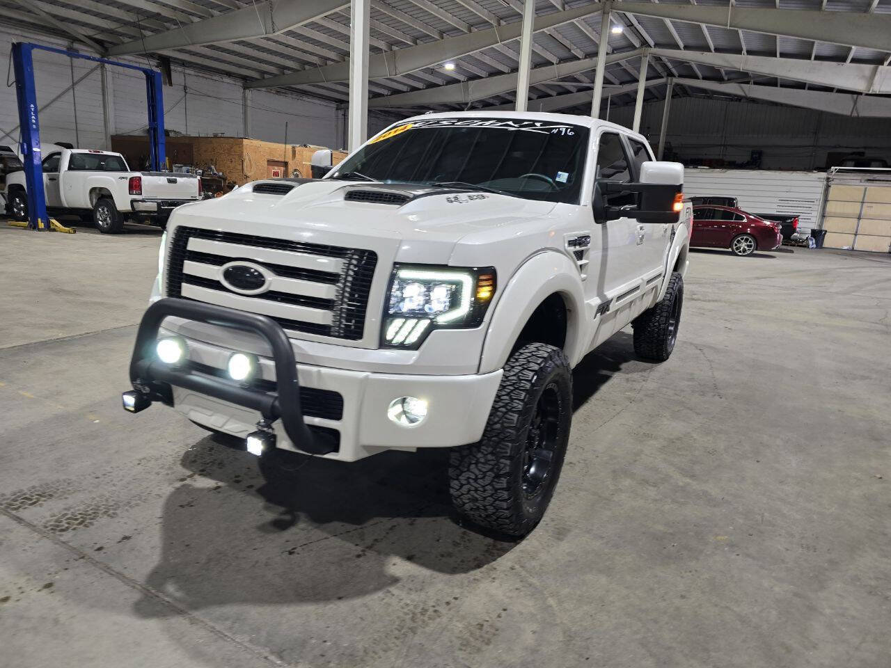 Used 2014 Ford F150 Lariat w/ Equipment Group 502A Luxury AWD/4WD image 3