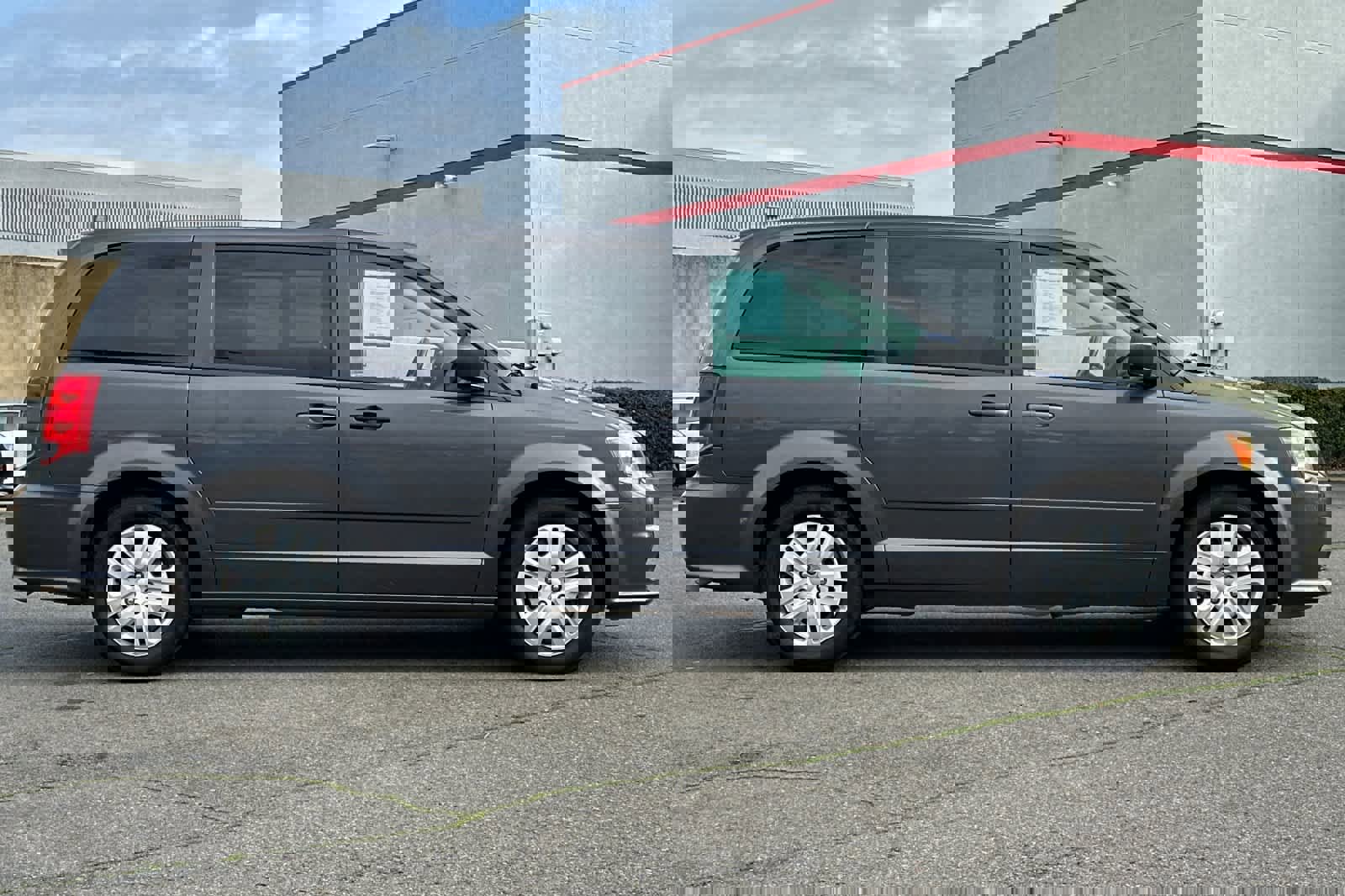 Used 2017 Dodge Grand Caravan SE w/ Power Window Group image 6