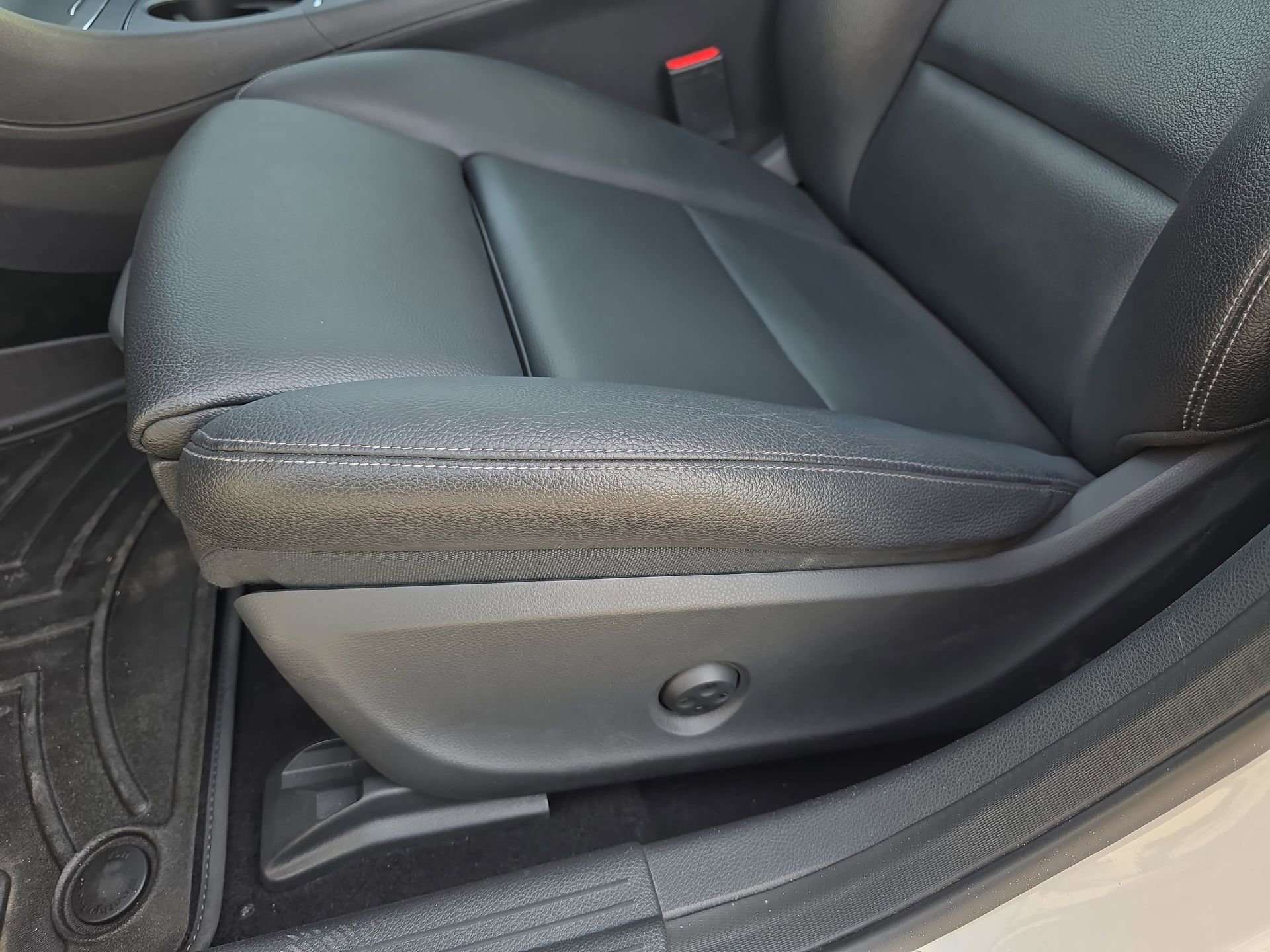 Used 2019 Mercedes-Benz GLA 250 4MATIC image 27