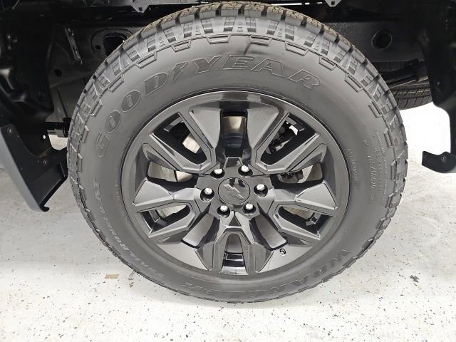 Used 2021 Chevrolet Silverado 1500 Custom image 10