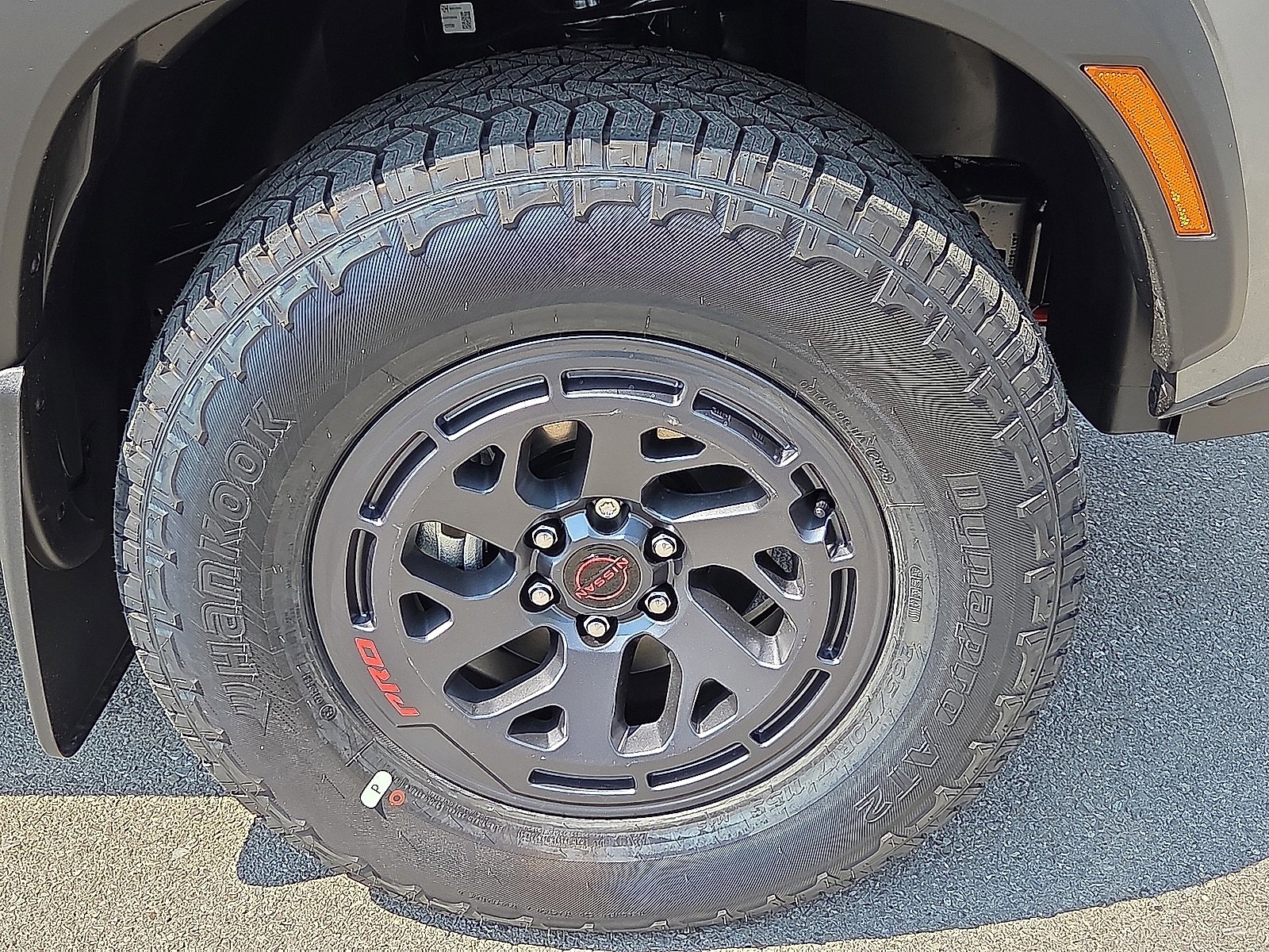New 2026 Nissan Frontier PRO-4X w/ Pro-4x Convenience Package image 7