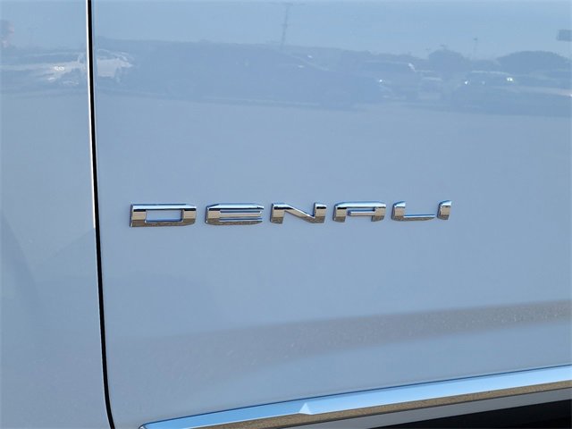 New 2026 GMC Yukon Denali w/ Sun & Power Step Package image 10