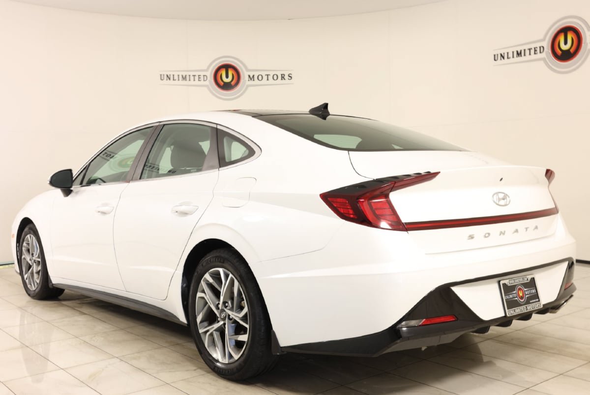 Used 2022 Hyundai Sonata SEL w/ Convenience Package FWD image 4