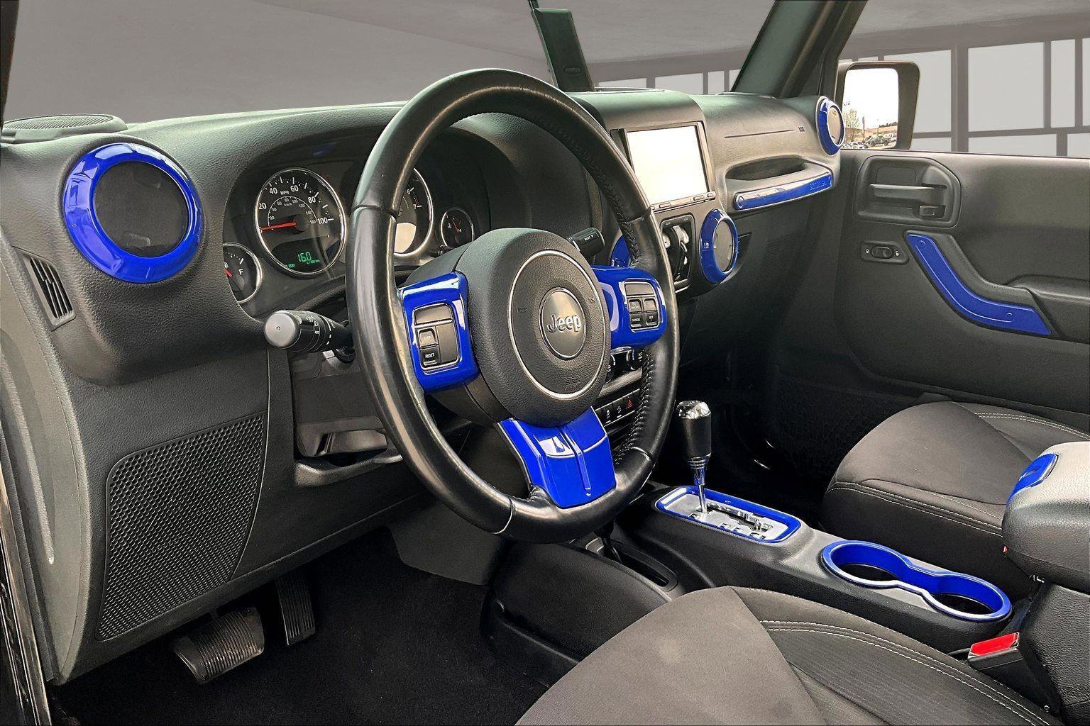 Used 2018 Jeep Wrangler Unlimited Sahara image 14