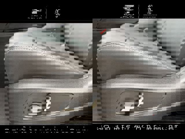 Certified 2025 Cadillac XT6 Luxury FWD image 32