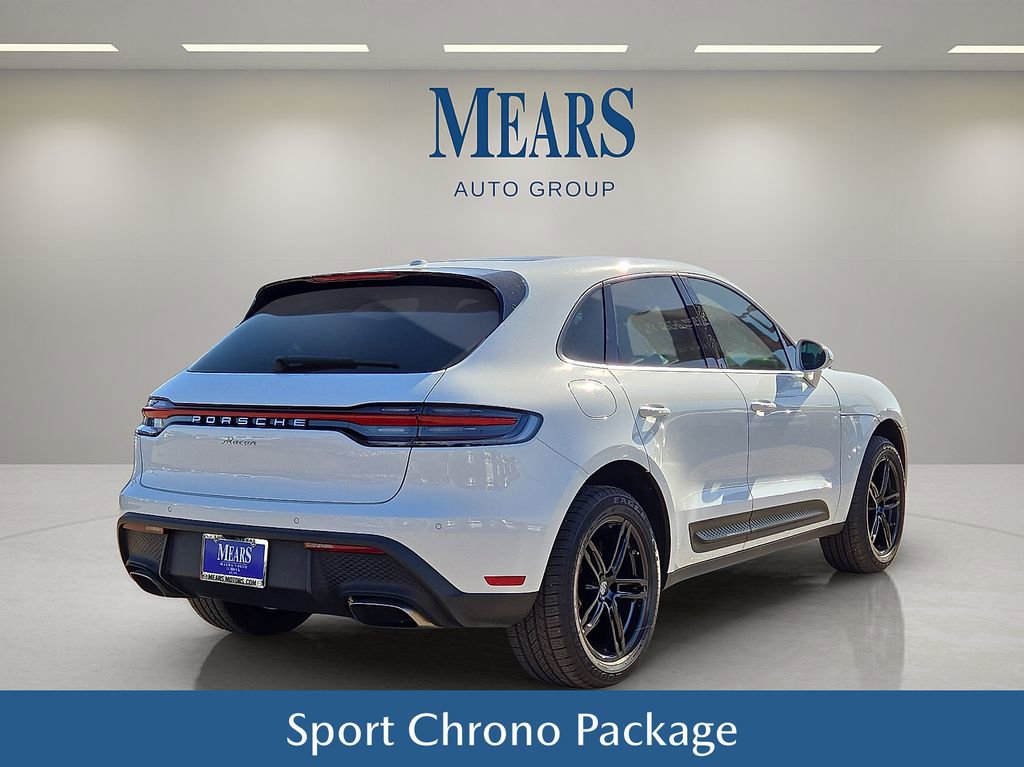 Used 2024 Porsche Macan T w/ Premium Plus Package image 6