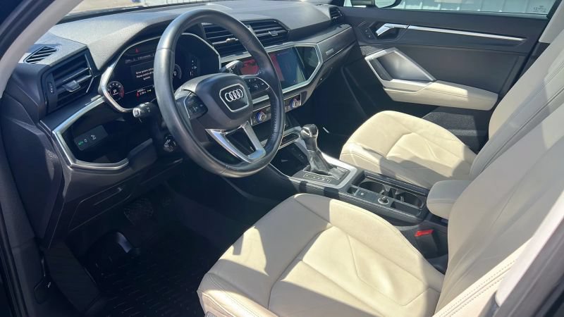 Used 2019 Audi Q3 2.0T Premium Plus w/ Premium Plus Package AWD/4WD image 13