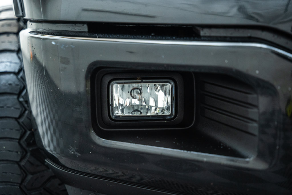 Used 2018 Ford F150 XLT w/ Equipment Group 302A Luxury AWD/4WD image 14