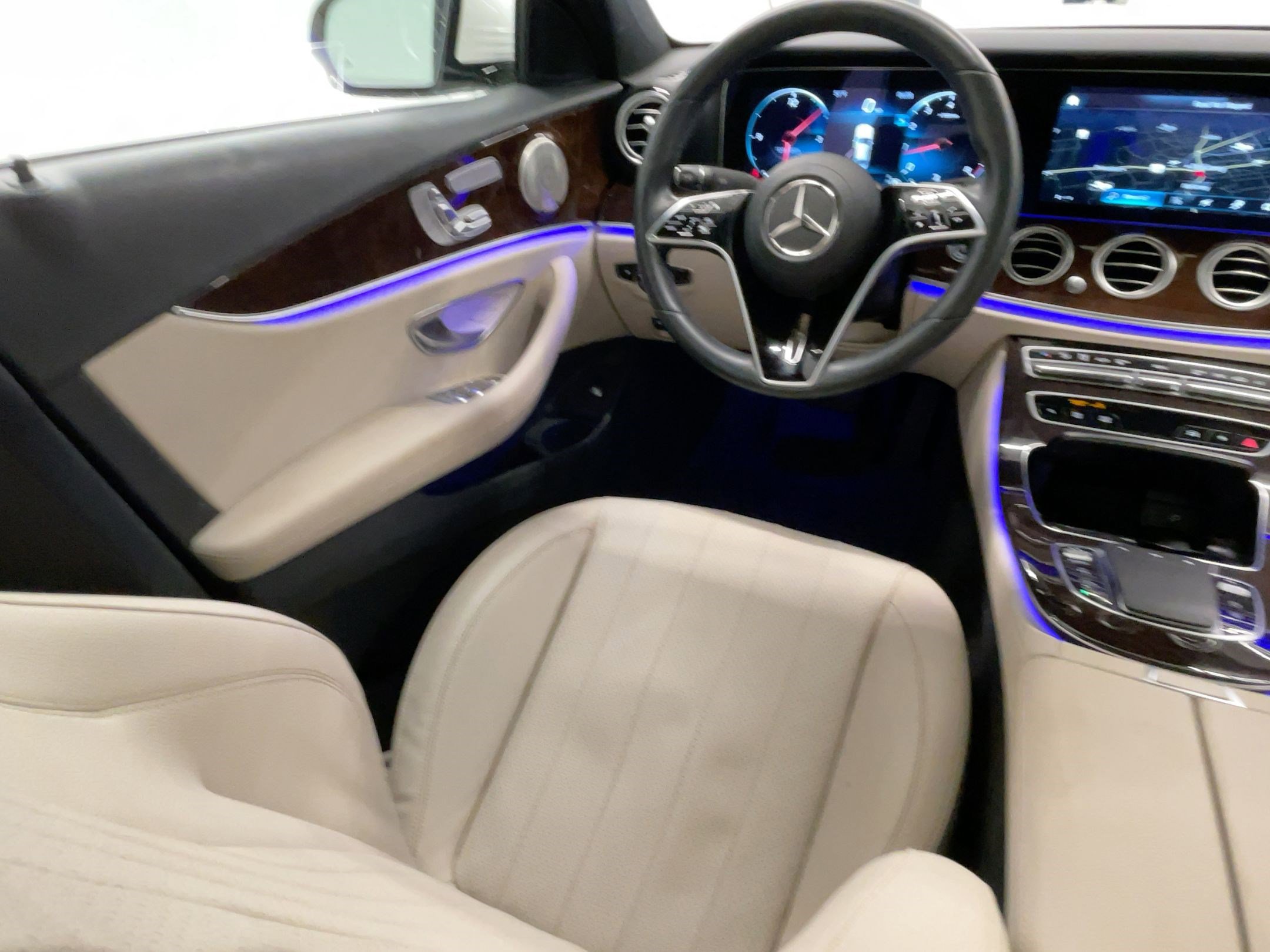 Used 2022 Mercedes-Benz E 350 Sedan image 28