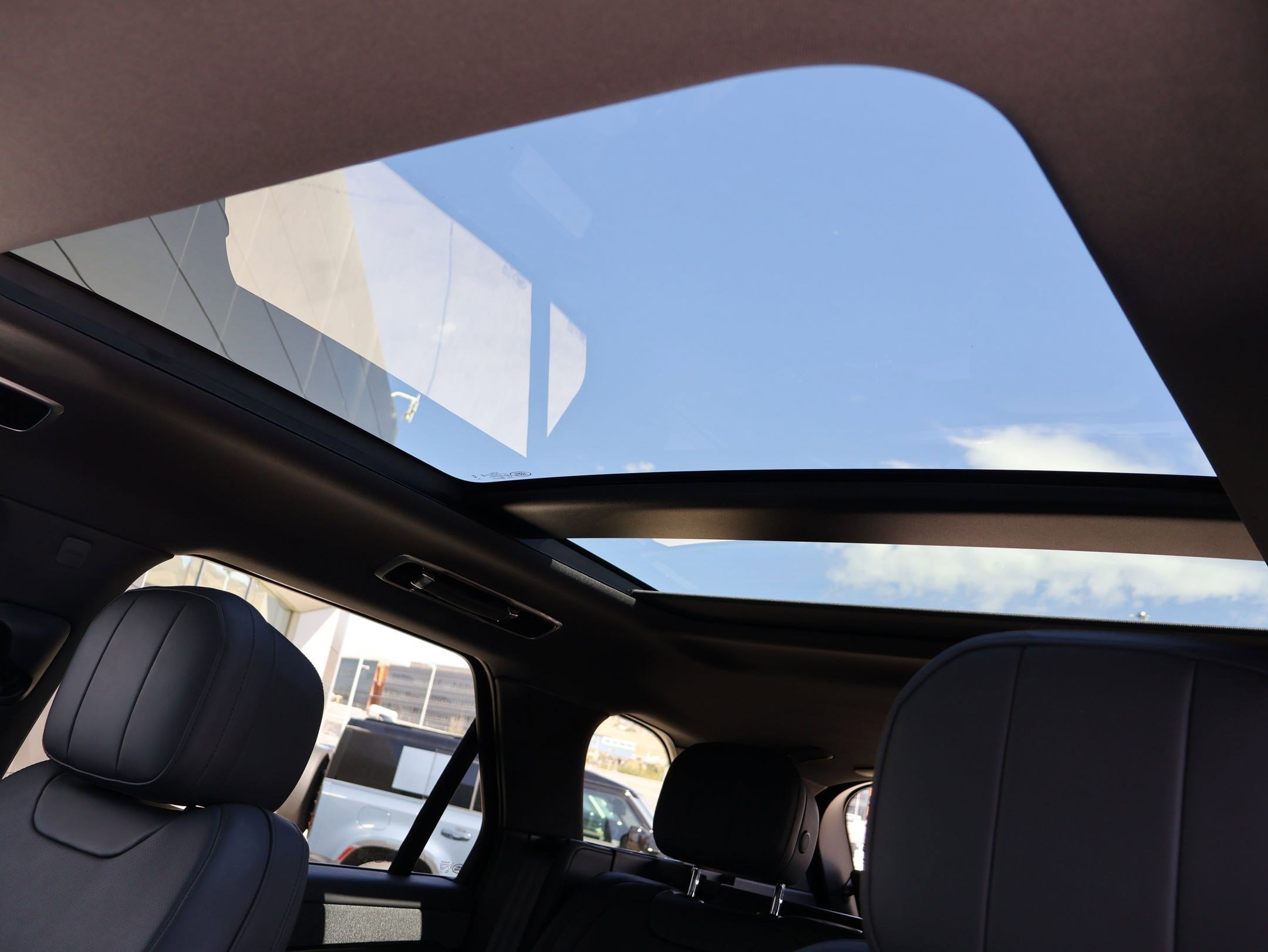 Certified 2024 Land Rover Range Rover Sport Dynamic SE image 23