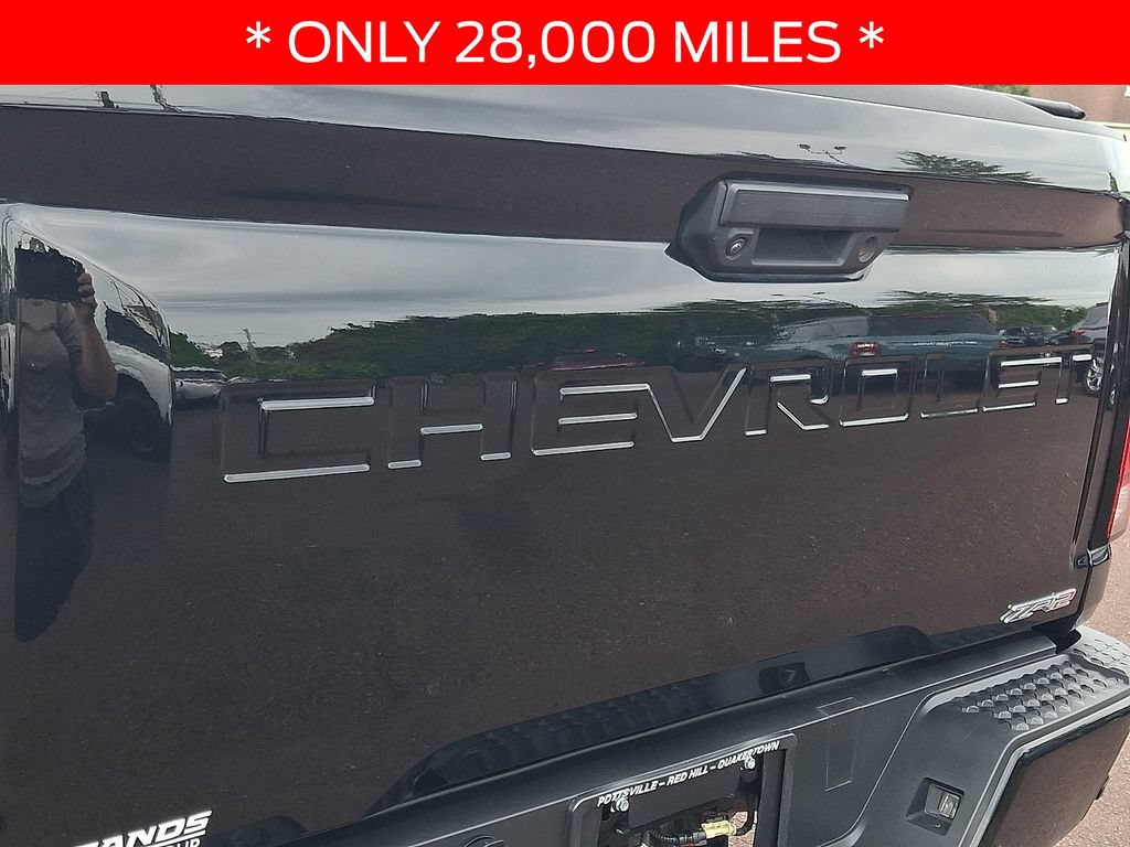 Used 2024 Chevrolet Colorado ZR2 w/ Technology Package AWD/4WD image 30