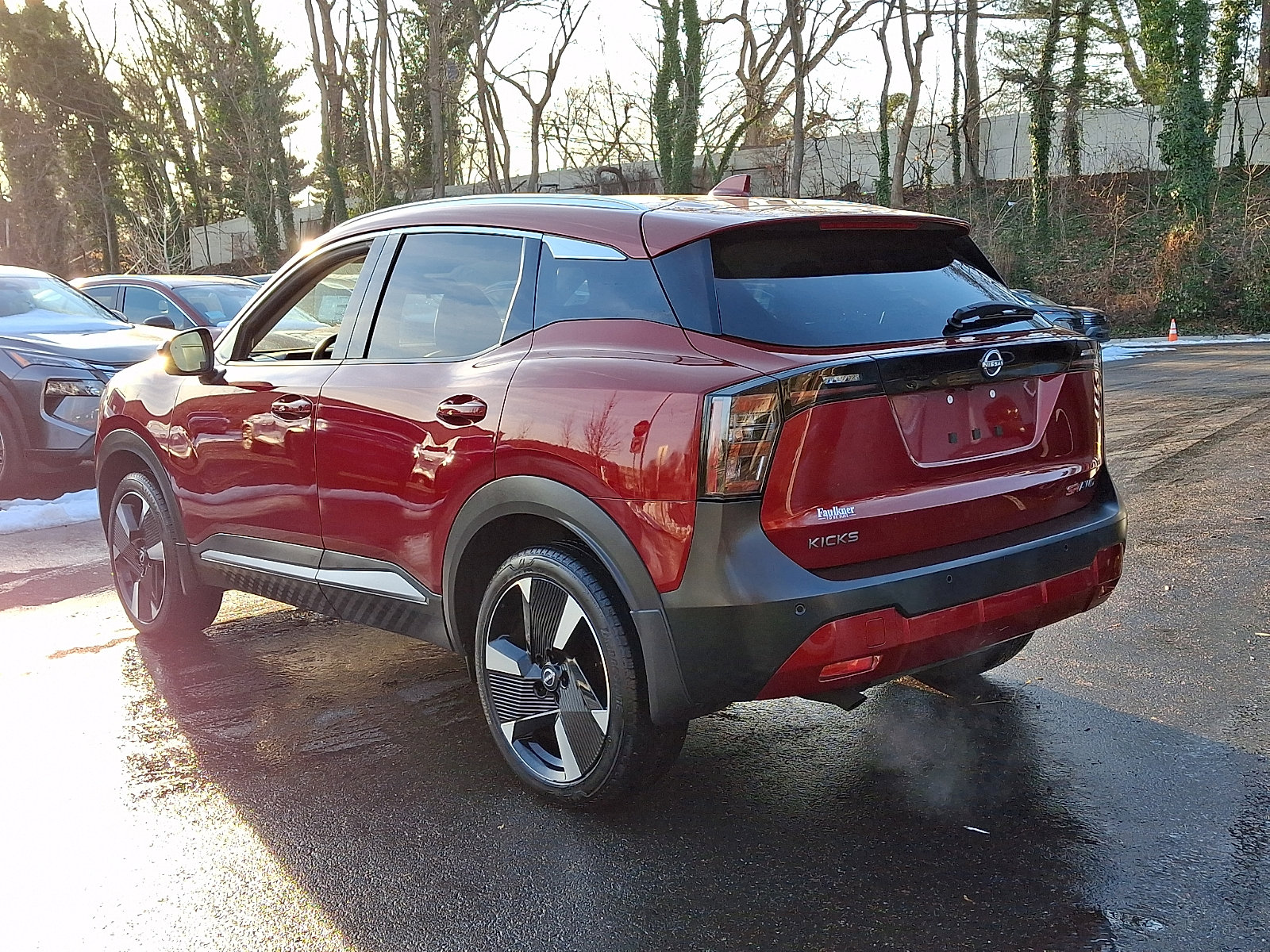 Certified 2025 Nissan Kicks SR image 5