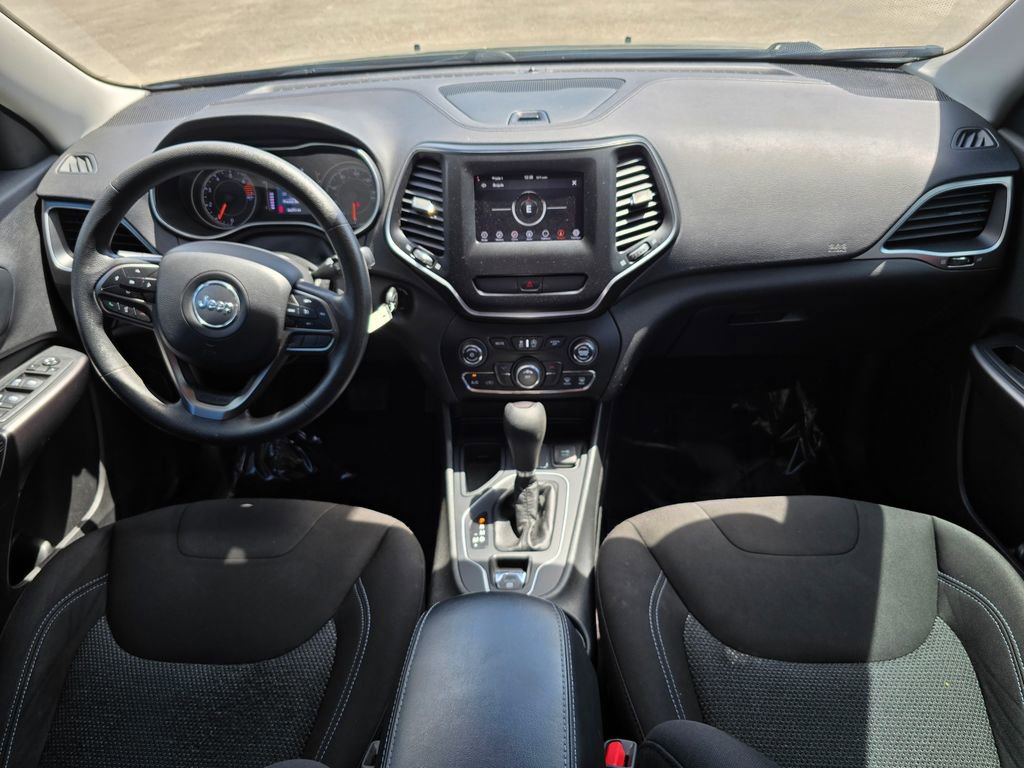 Certified 2019 Jeep Cherokee Latitude w/ Popular Appearance Group image 35