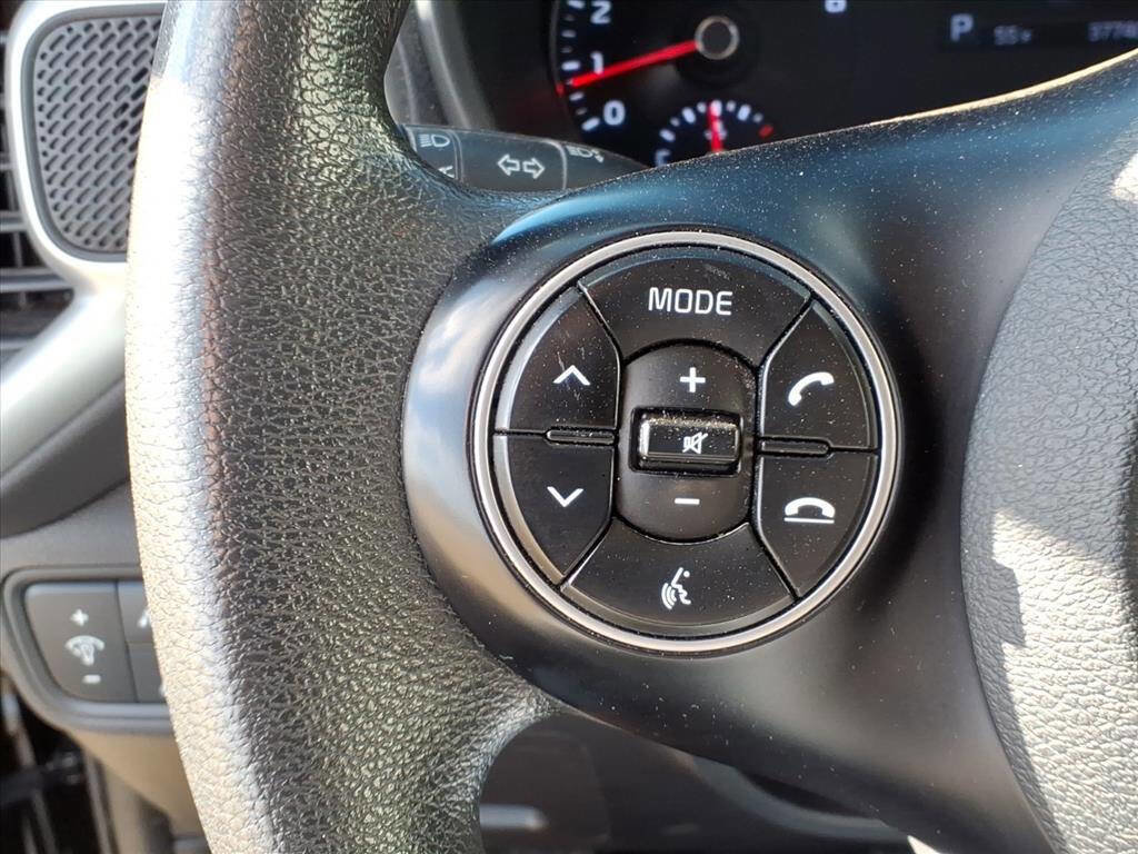 Used 2021 Kia Soul S image 17