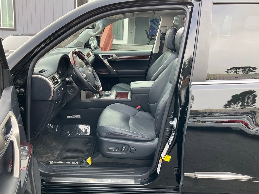 Used 2016 Lexus GX 460 Luxury AWD/4WD image 16