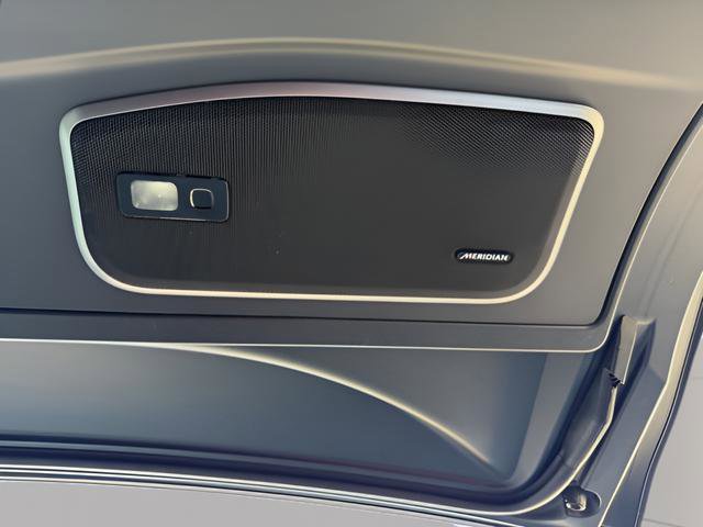 Certified 2024 Land Rover Range Rover Long Wheelbase Autobiography image 39