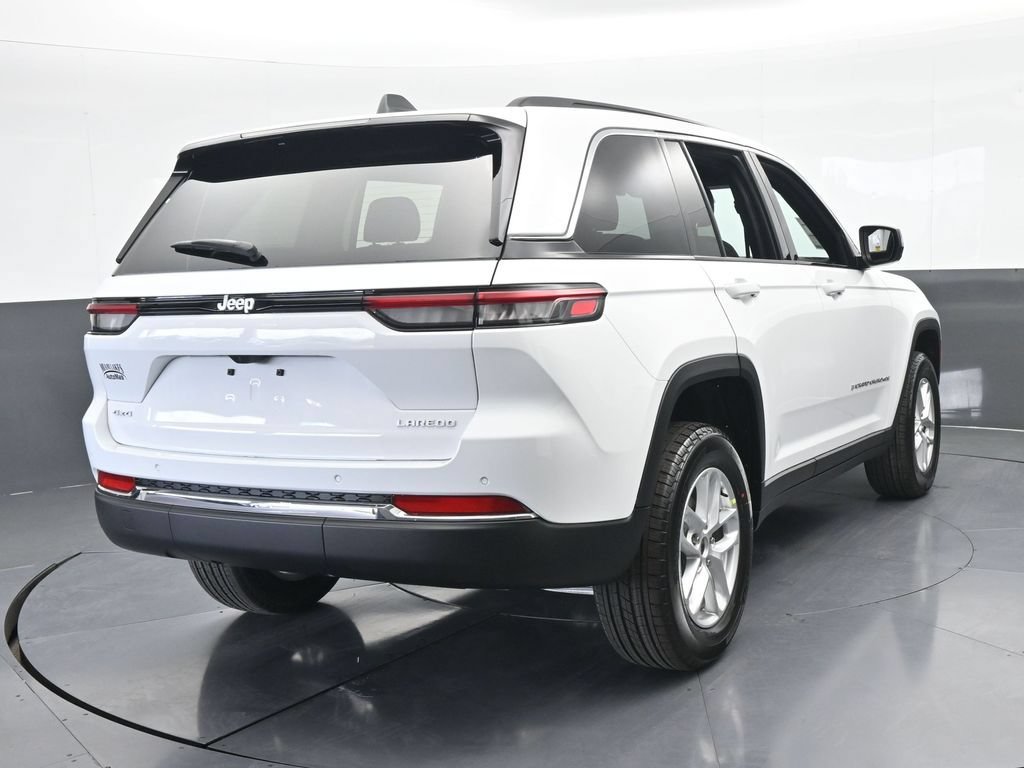 New 2026 Jeep Grand Cherokee Laredo X AWD/4WD image 5