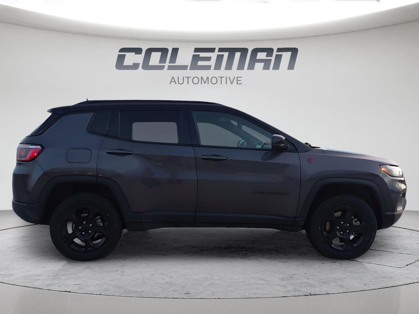 Used 2024 Jeep Compass Trailhawk w/ Trailhawk Convenience Group image 6