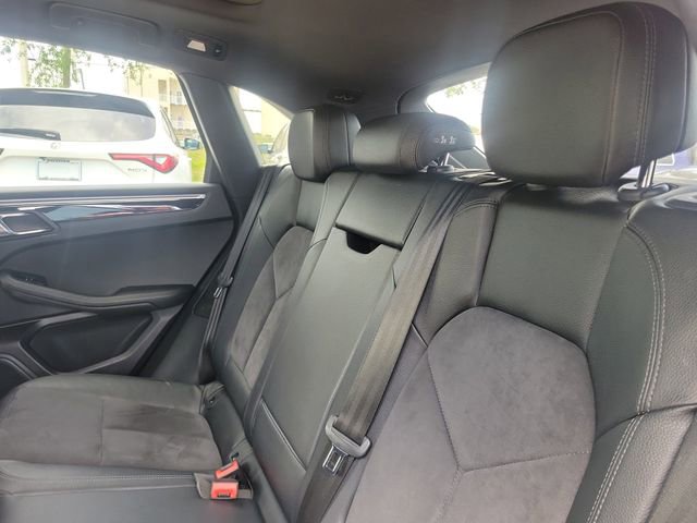 Used 2018 Porsche Macan Sport Edition AWD/4WD image 11