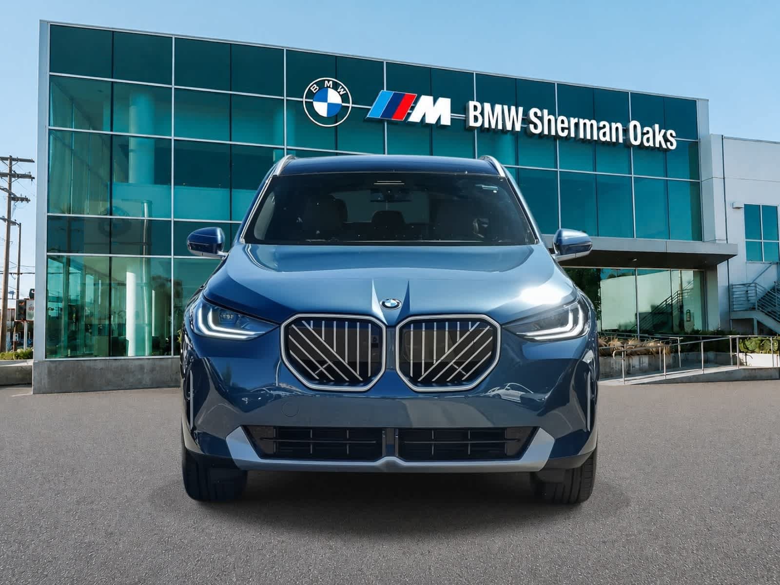 Used 2026 BMW X3 xDrive30i AWD/4WD image 2