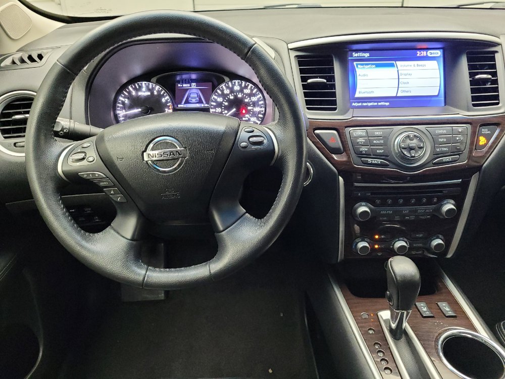 Used 2016 Nissan Pathfinder SL w/ SL Premium Package AWD/4WD image 22