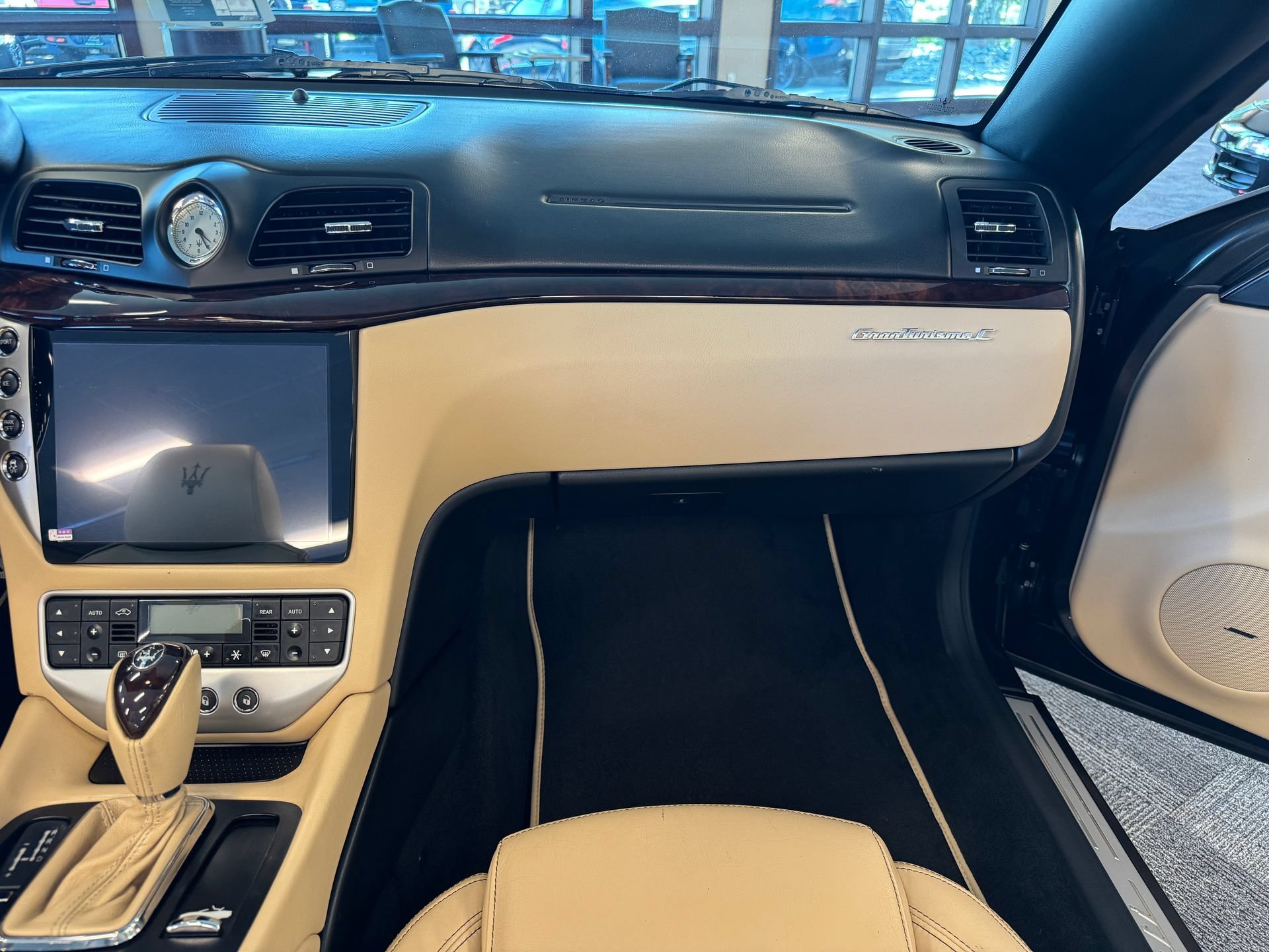 Used 2014 Maserati GranTurismo Convertible RWD image 40