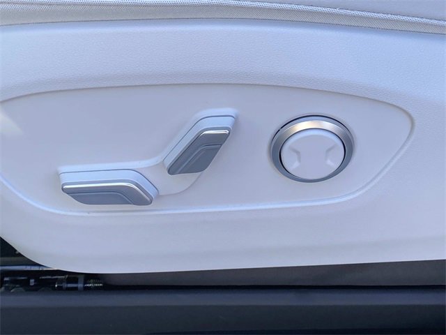 New 2026 Hyundai Ioniq 9 SEL w/ Tow & Go Package image 16