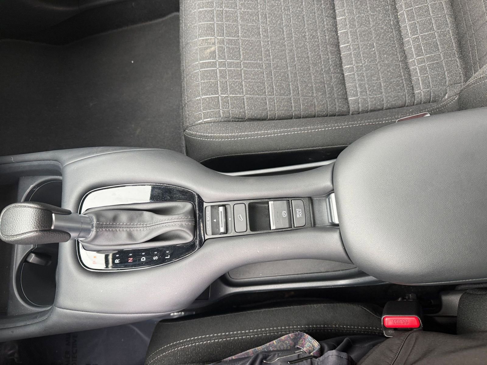 Used 2025 Honda HR-V LX image 40