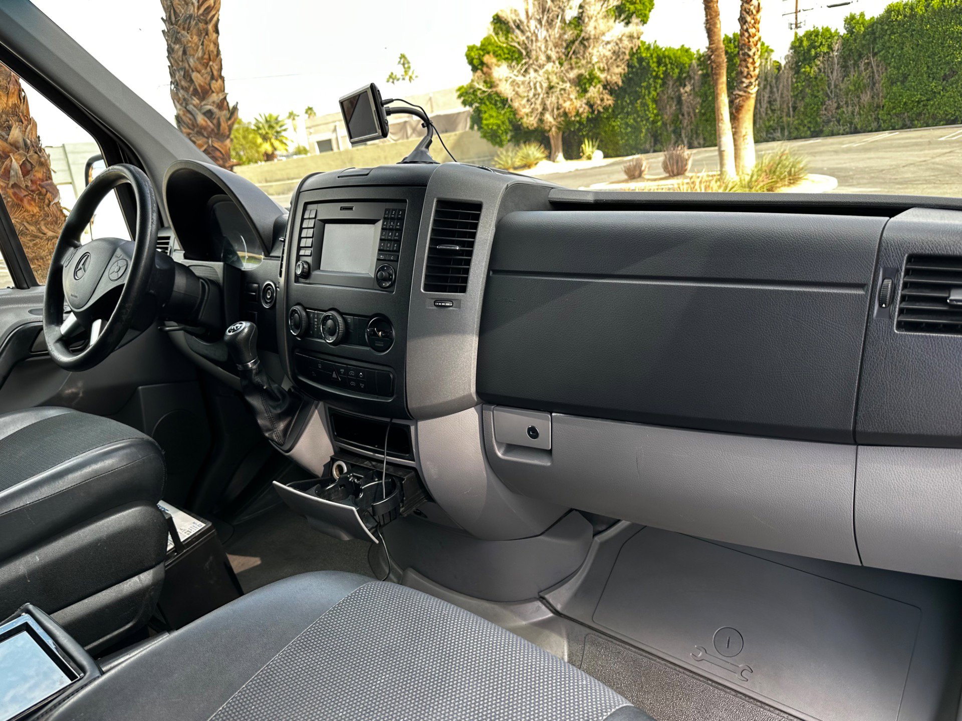 Used 2016 Mercedes-Benz Sprinter 2500 image 24