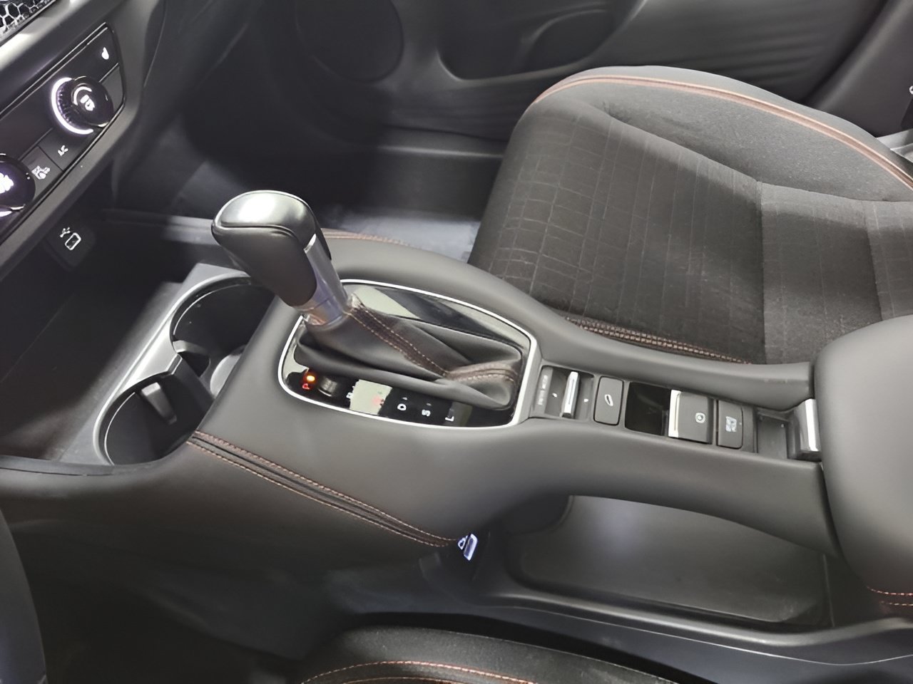 Used 2023 Honda HR-V Sport image 29