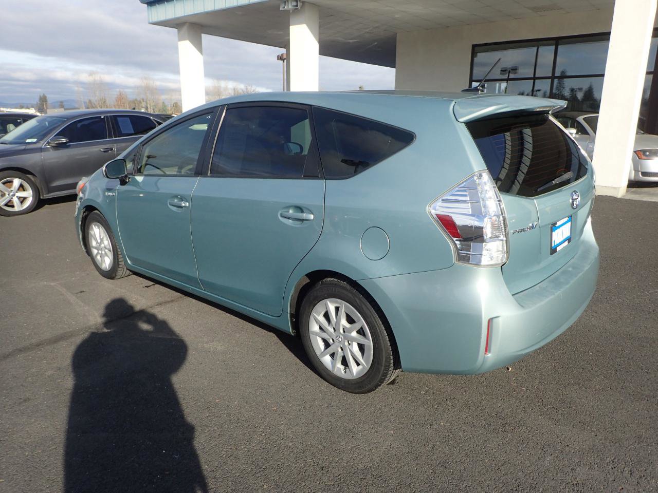 Used 2013 Toyota Prius V Three FWD image 3