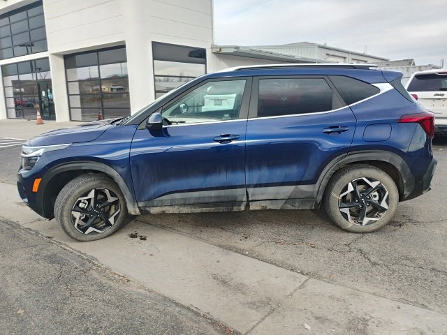 Used 2024 Kia Seltos EX image 2