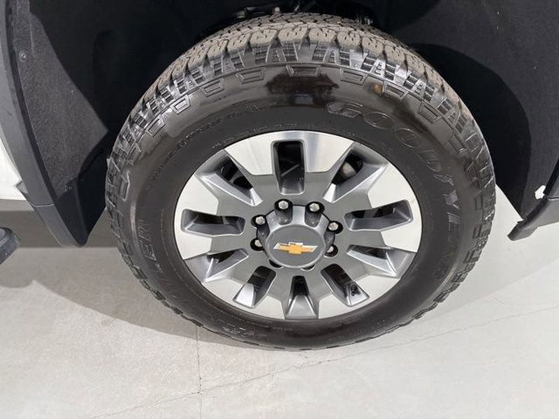 Used 2024 Chevrolet Silverado 2500 Custom w/ Custom Value Package image 15