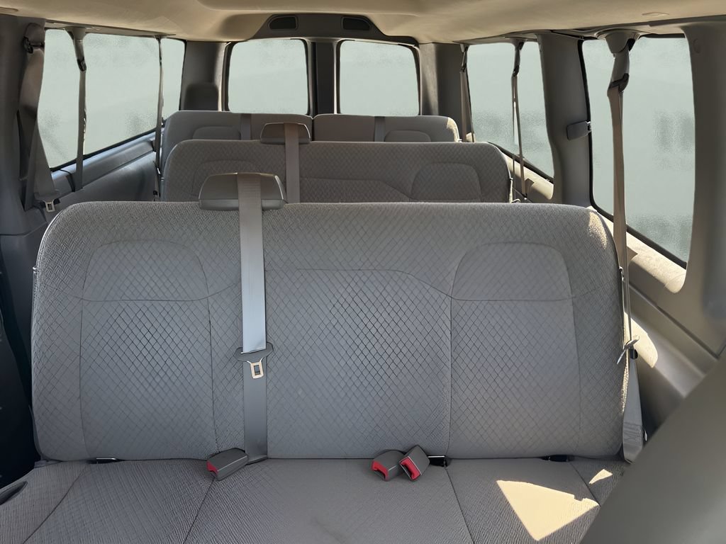 Used 2025 Chevrolet Express 3500 LT w/ LT Preferred Equipment Group RWD image 10