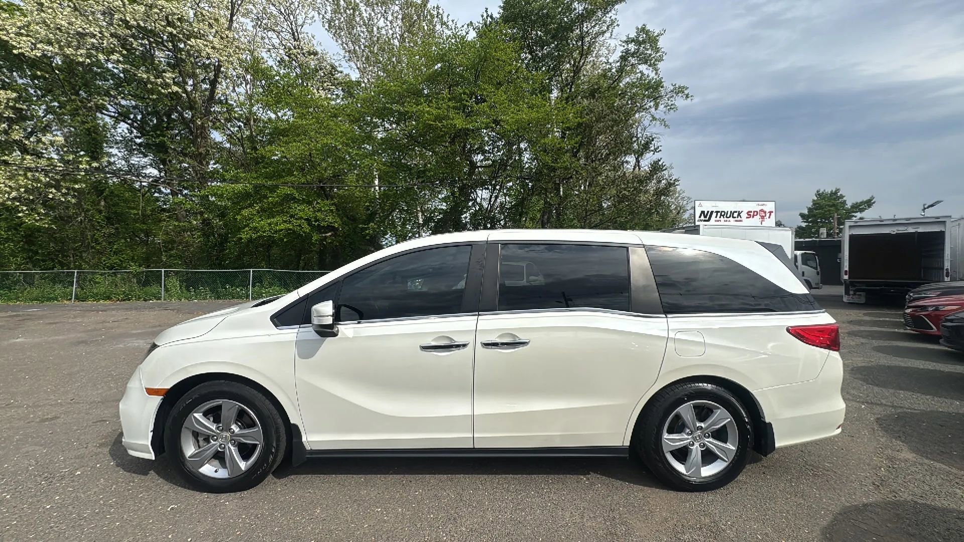 Used 2018 Honda Odyssey EX-L image 8