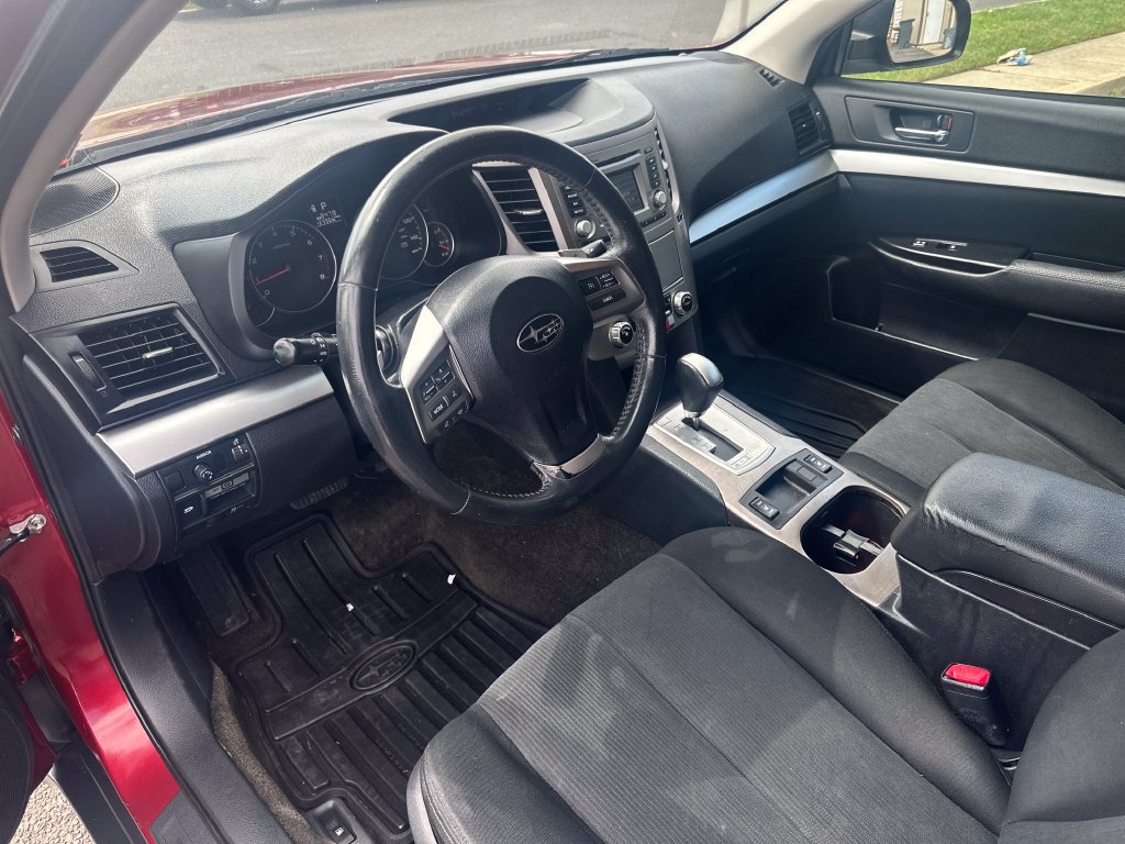 Used 2014 Subaru Outback 2.5i Premium AWD/4WD image 13