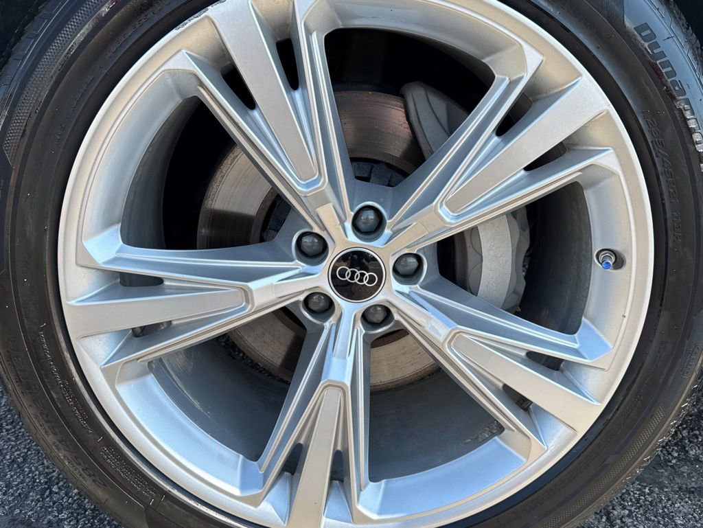 Used 2023 Audi Q8 Premium Plus w/ Premium Plus Package AWD/4WD image 46