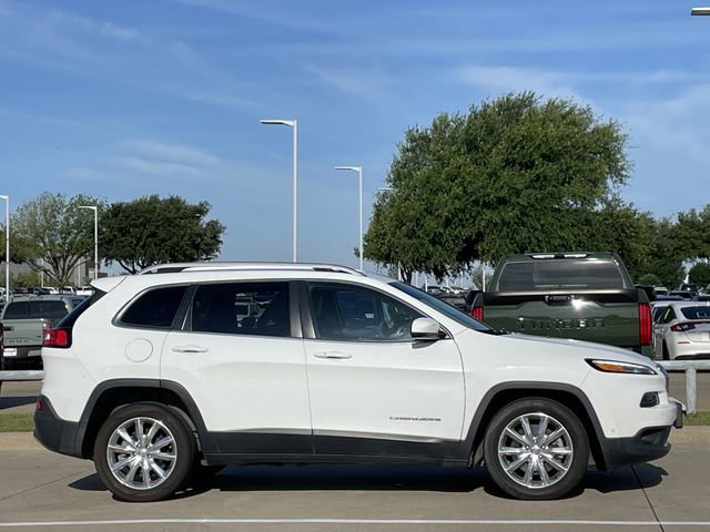 Used 2016 Jeep Cherokee Limited w/ Technology Group FWD image 3