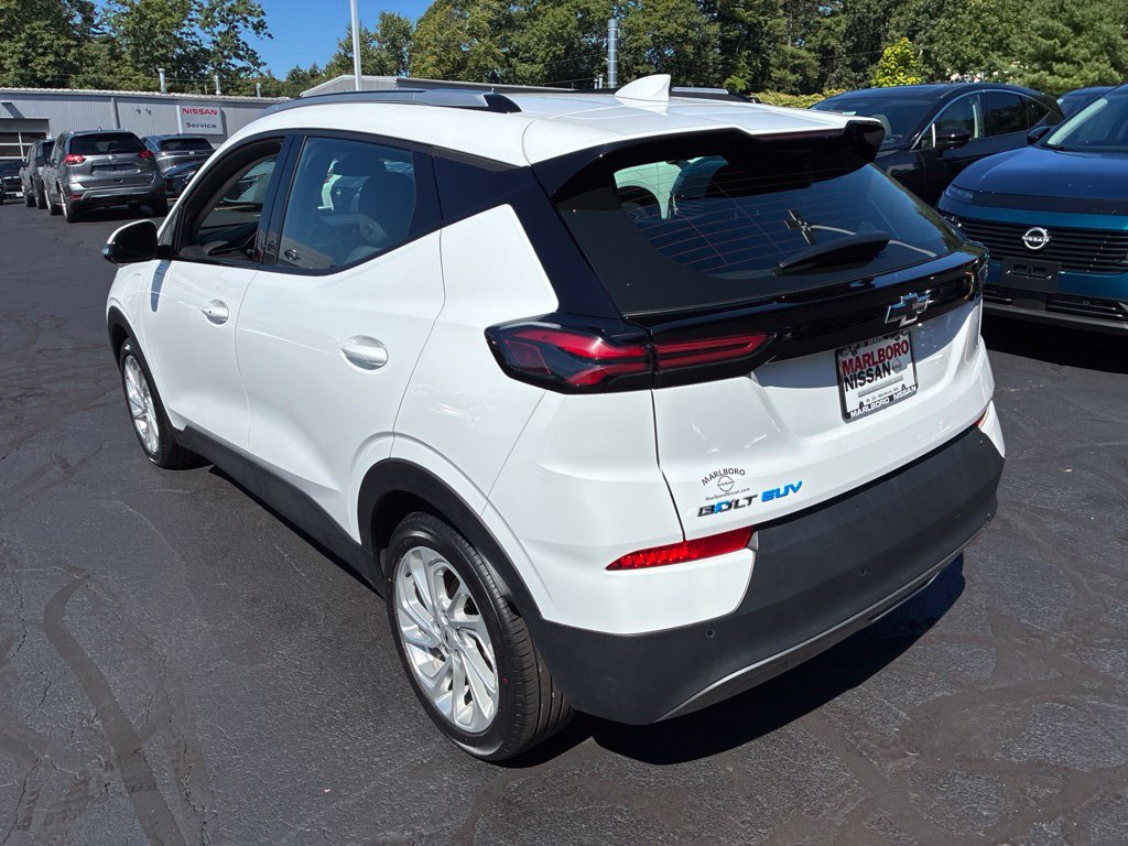 Used 2023 Chevrolet Bolt EUV LT w/ Driver Confidence Package FWD image 5
