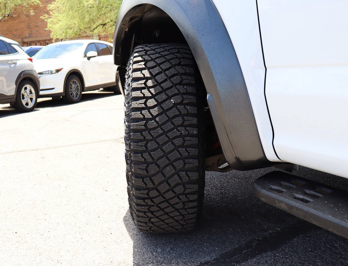 Used 2019 Ford F150 Raptor w/ Equipment Group 802A Luxury AWD/4WD image 6