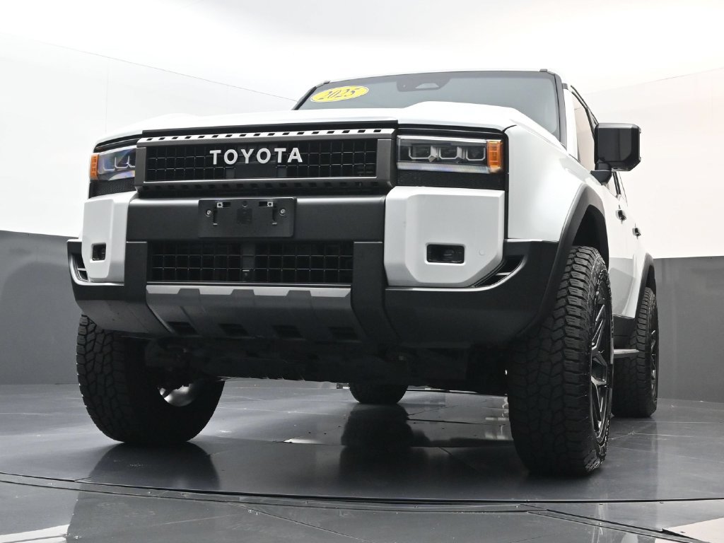 Used 2025 Toyota Land Cruiser AWD/4WD image 27