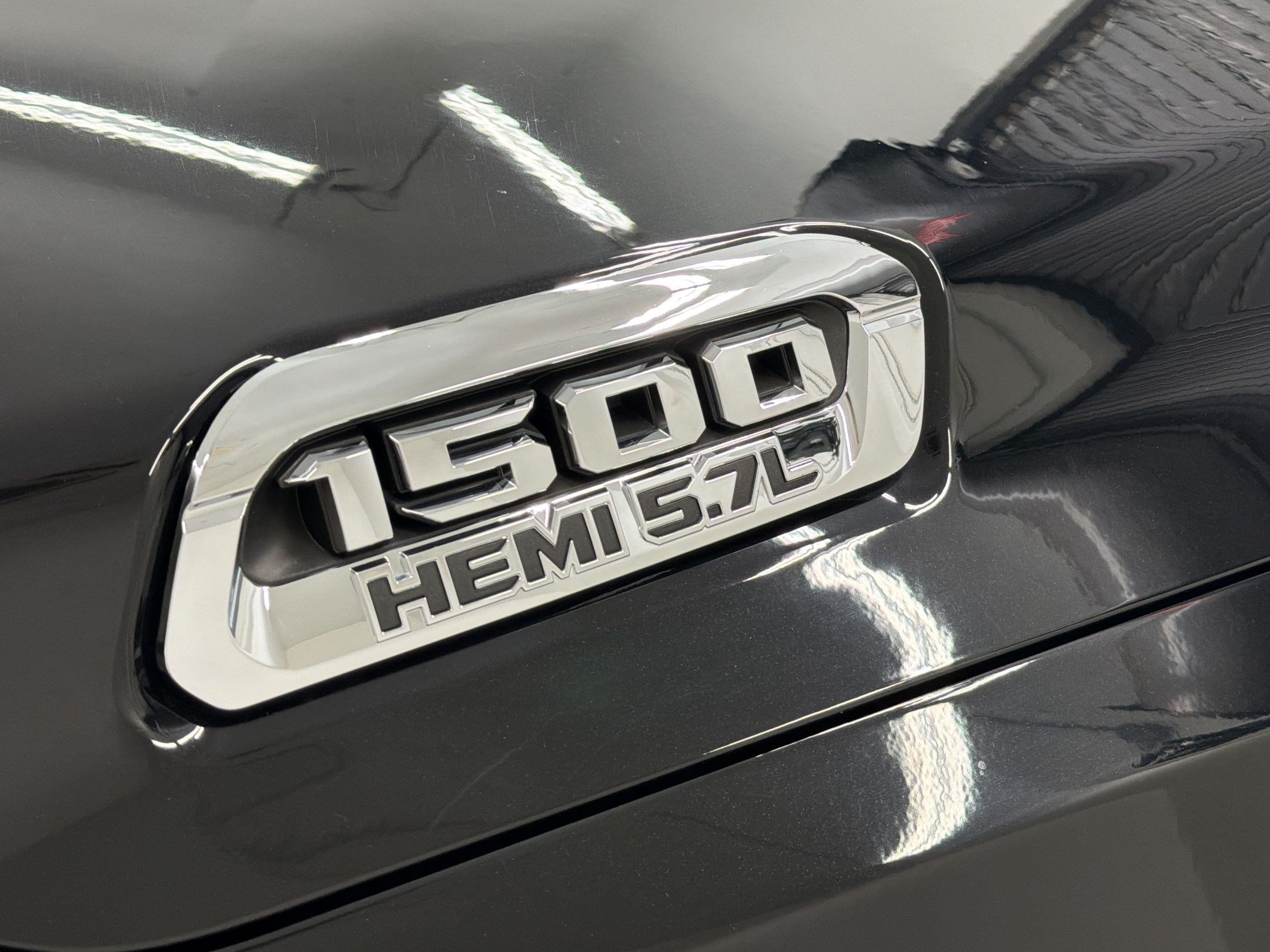 Used 2020 RAM 1500 Limited AWD/4WD image 33