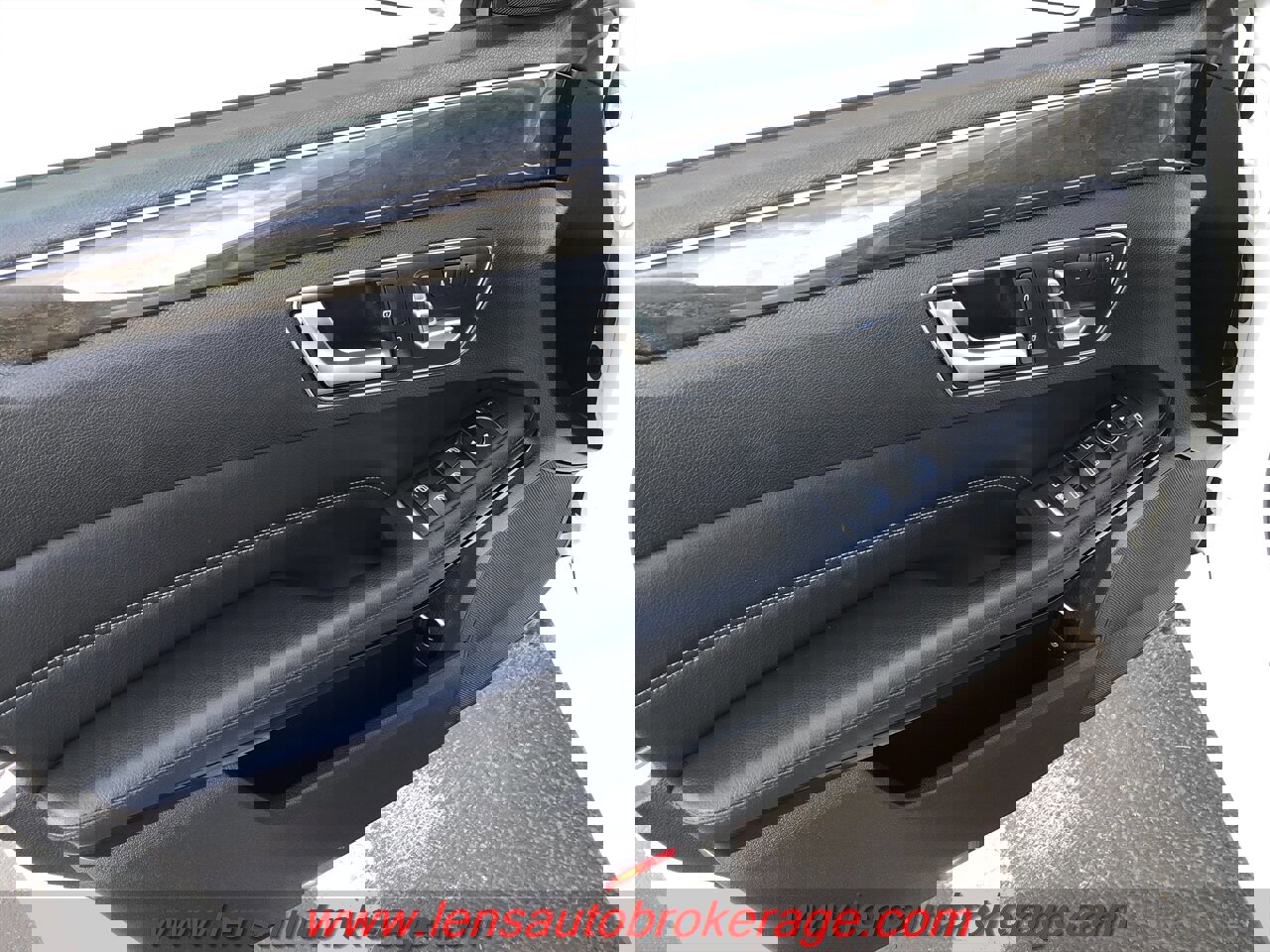 Used 2014 Mercedes-Benz E 350 Sedan image 7