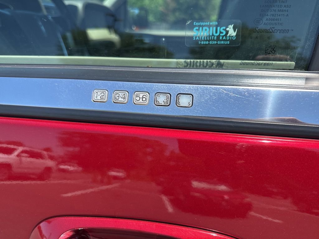 Used 2016 Lincoln Navigator Select AWD/4WD image 14