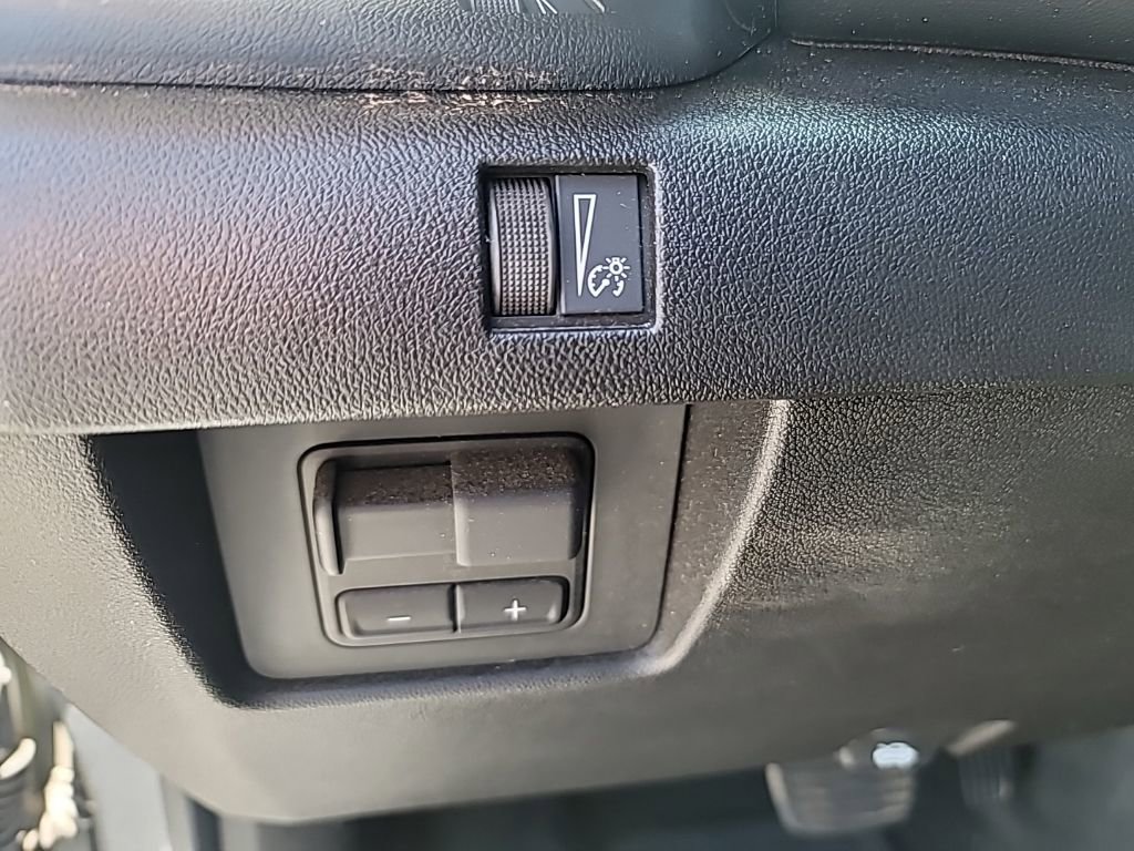 Used 2025 GMC Canyon Elevation w/ Convenience Package RWD image 14