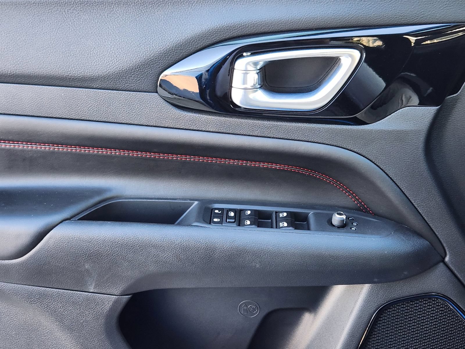 New 2025 Jeep Compass Trailhawk AWD/4WD image 21